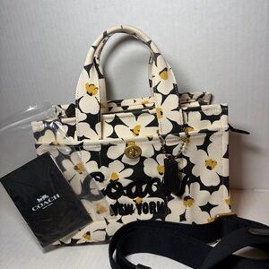 Coach Cargo Floral Print Canvas Tote 26 Chalk Multi NWT & Dustbag